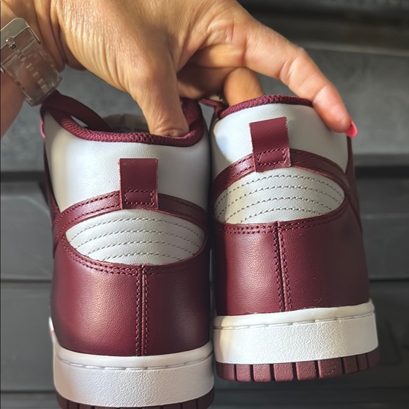 Nike High Top dunks - Picture 4 of 5